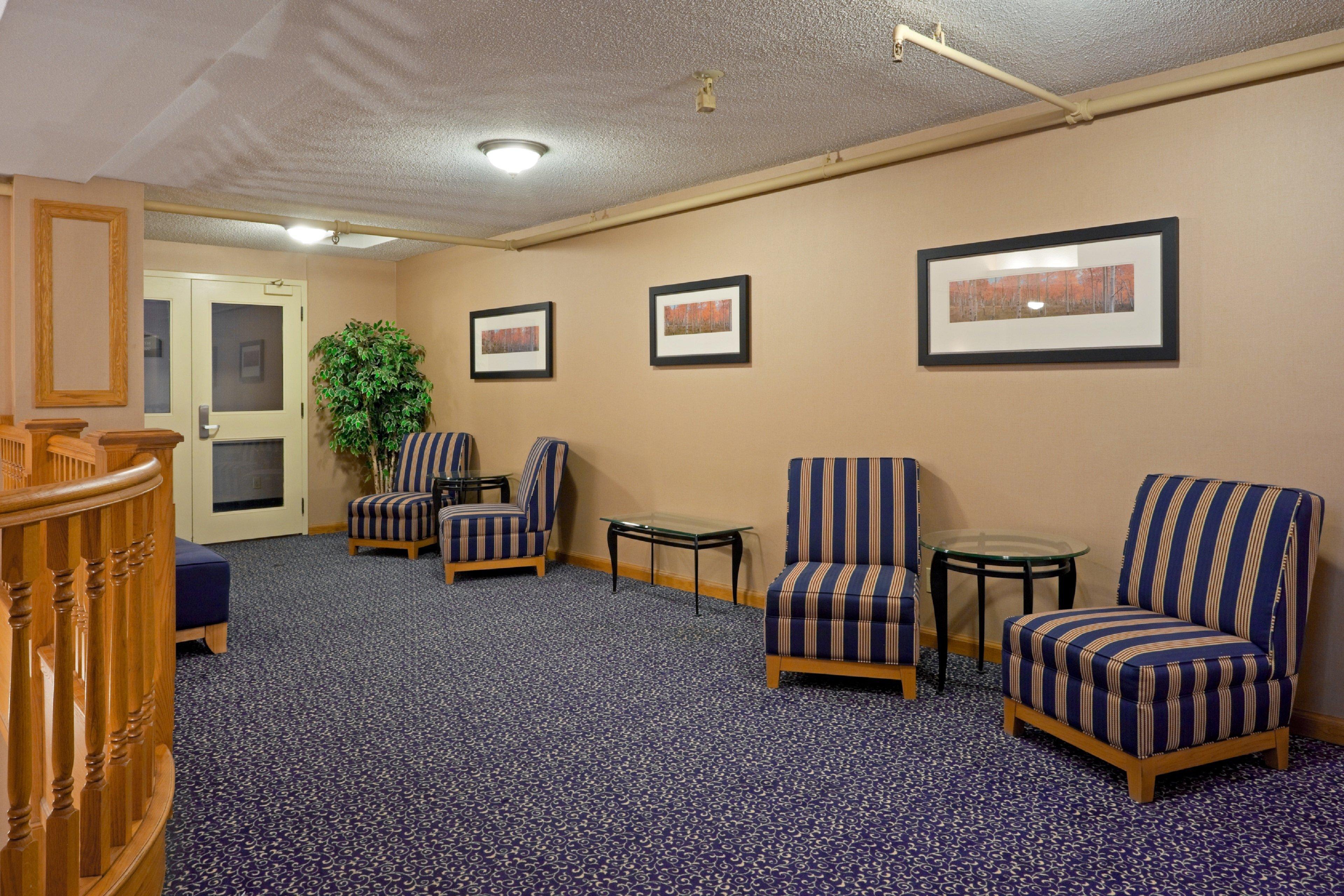 Holiday Inn Express Toronto East, An Ihg Hotel Exterior photo
